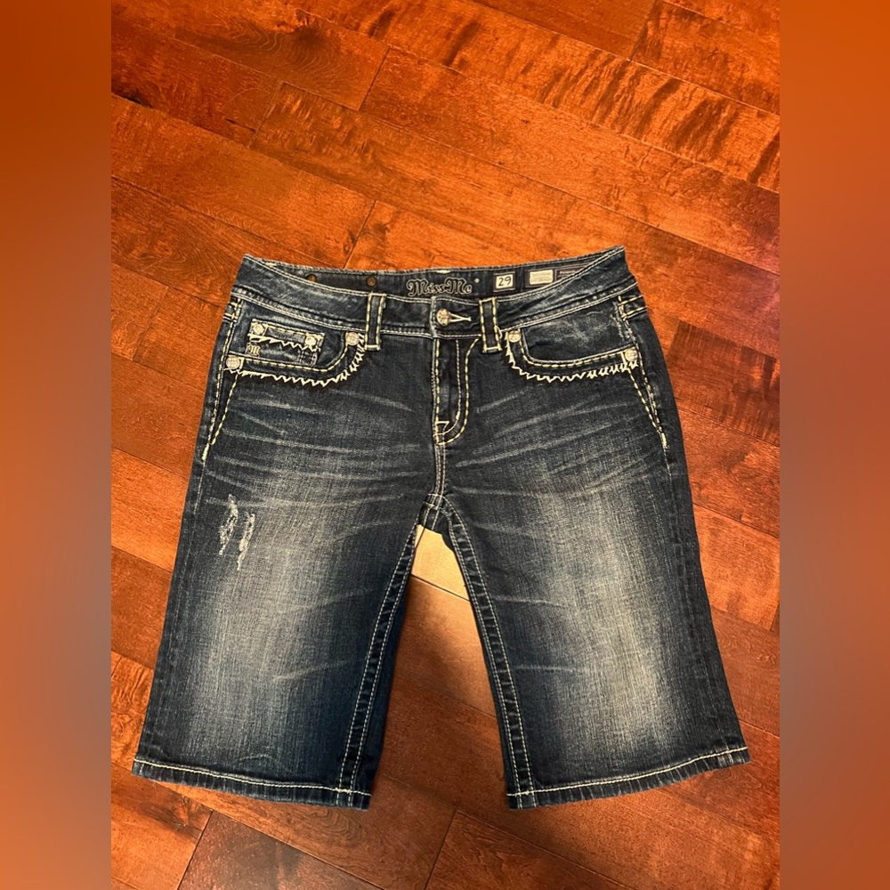 Miss Me Bermuda shorts